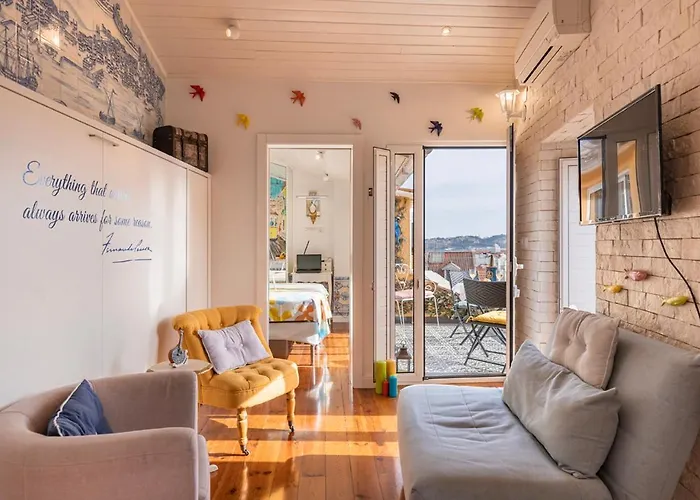 Peaceful Loft - Amazing Terrace & View شقة