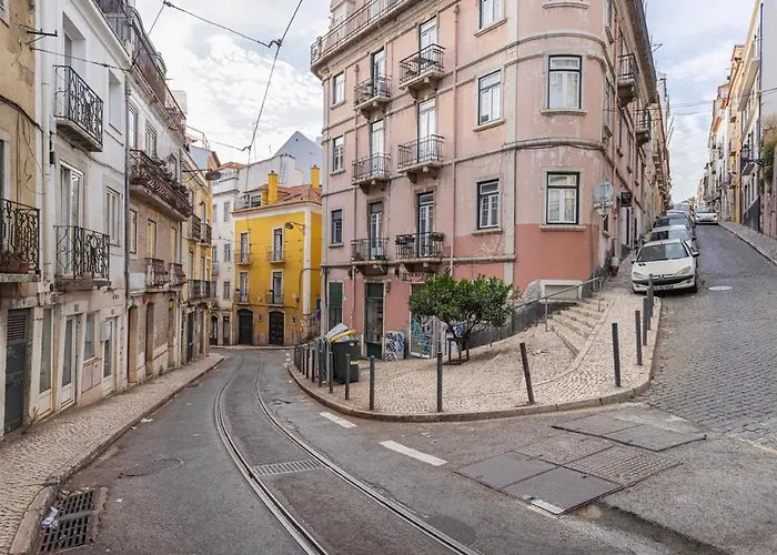 شقة Peaceful Loft - Amazing Terrace & View